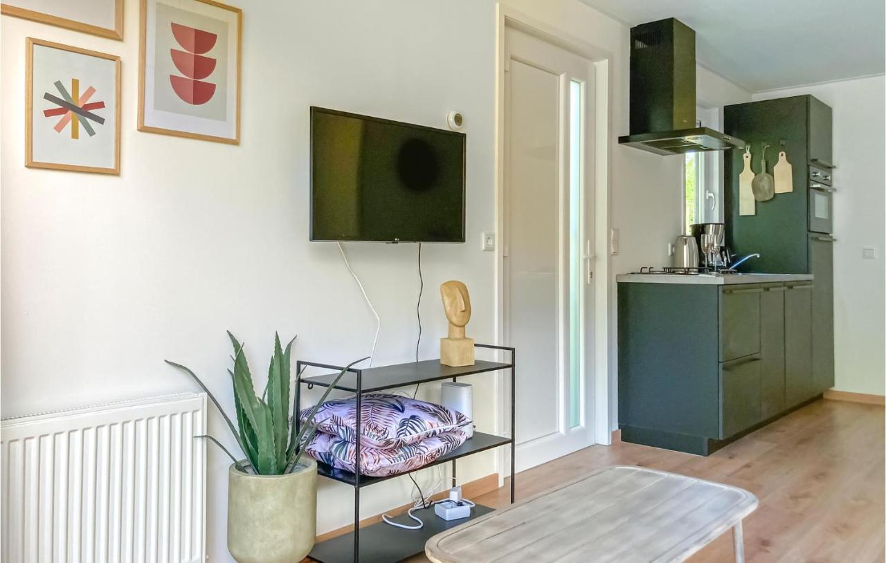 Cozy Home In Heinkenszand With Sauna Экстерьер фото