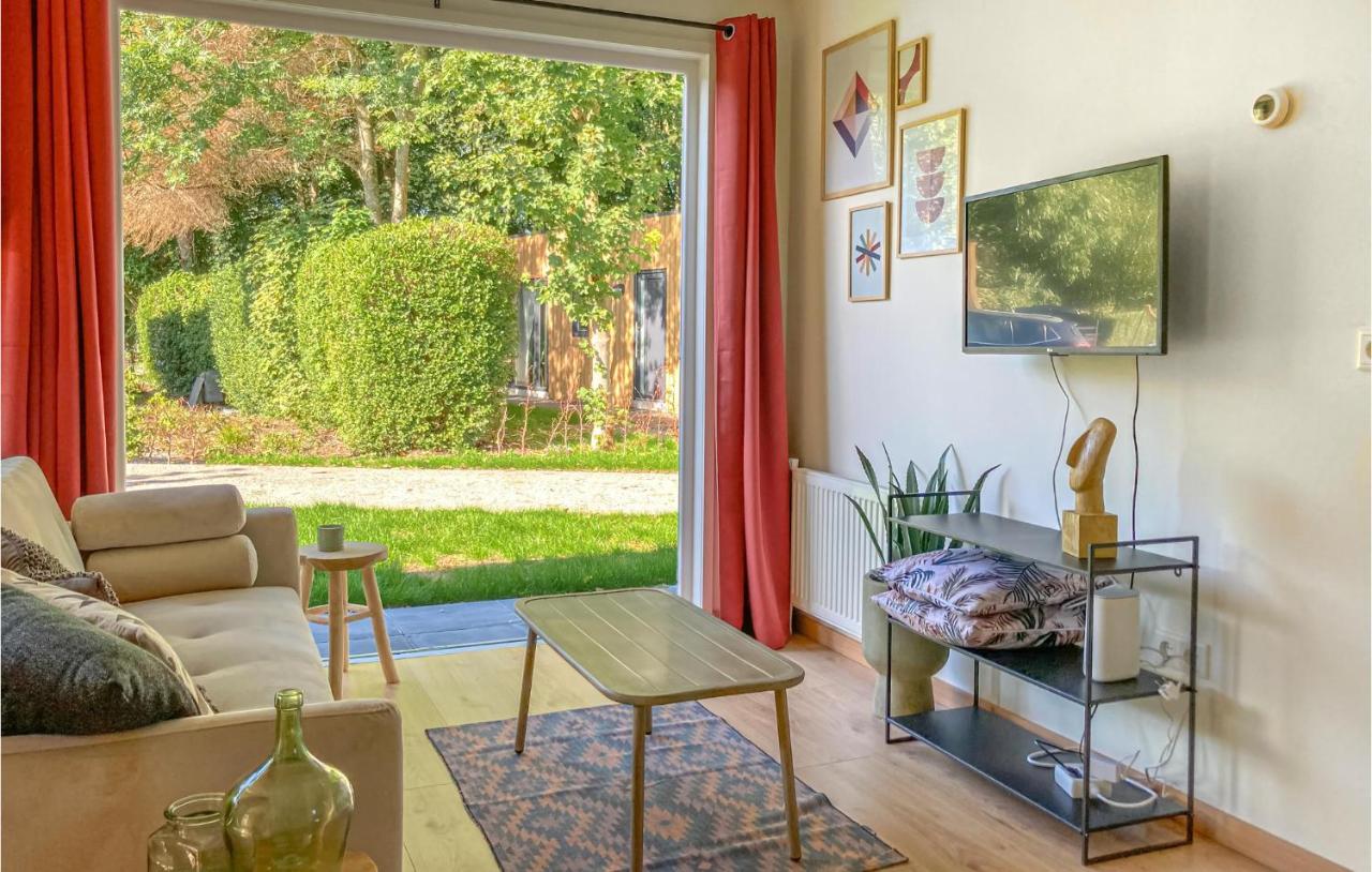 Cozy Home In Heinkenszand With Sauna Экстерьер фото